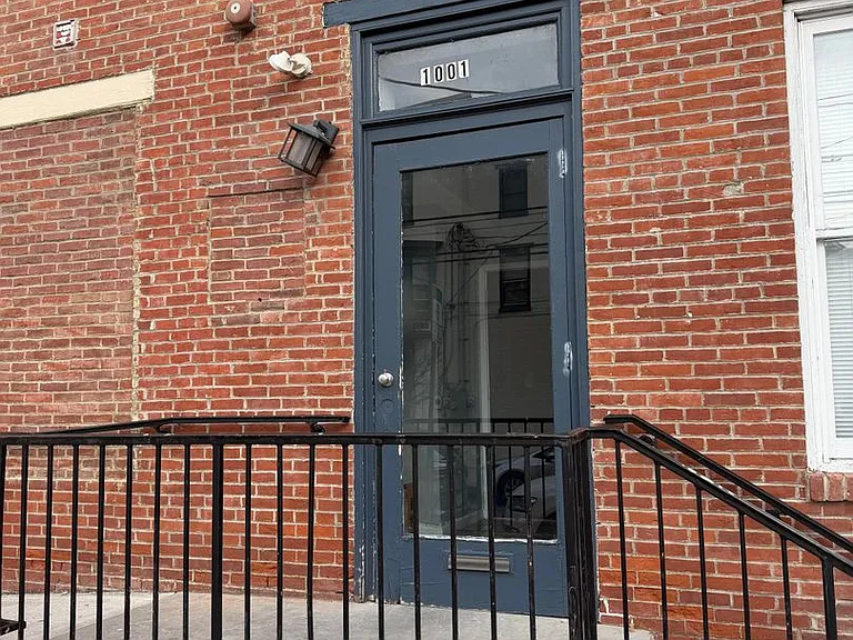 1001 N 3rd St — Photo 2