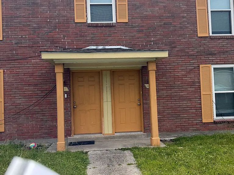 4759 Francis Dr — Photo 1