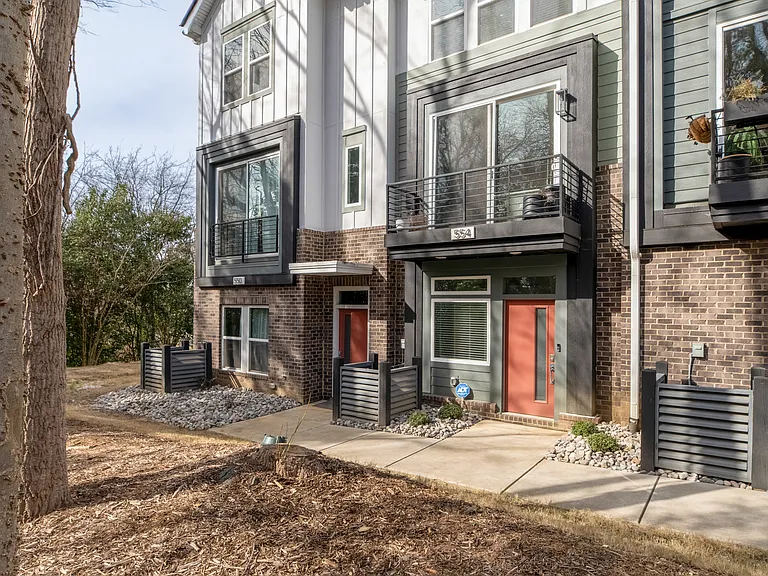 554 W End Dr — Photo 33