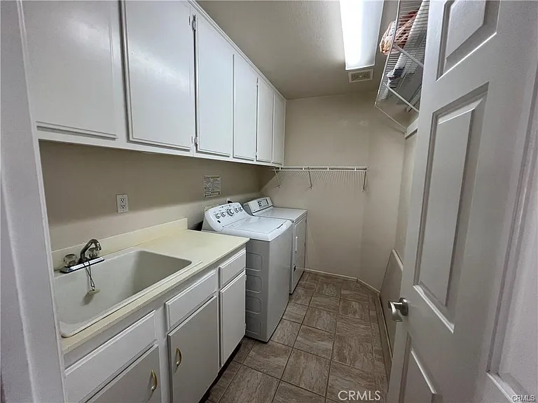 3299 Rexford Way — Photo 15