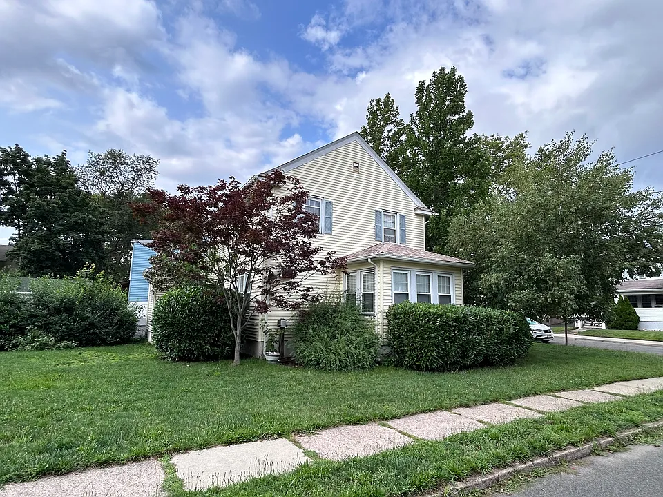 58 Buena Vista Ave #2