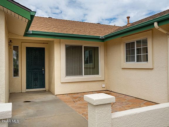 2nd image of 976 N Latigo Ln