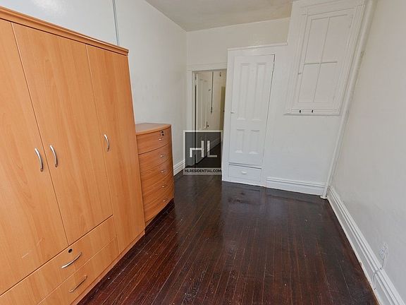 5th image of 1129 47th Ave #2R