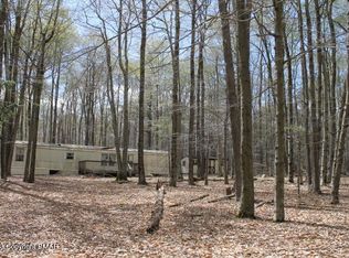 1289 Fox Trl, Cresco, PA 18326