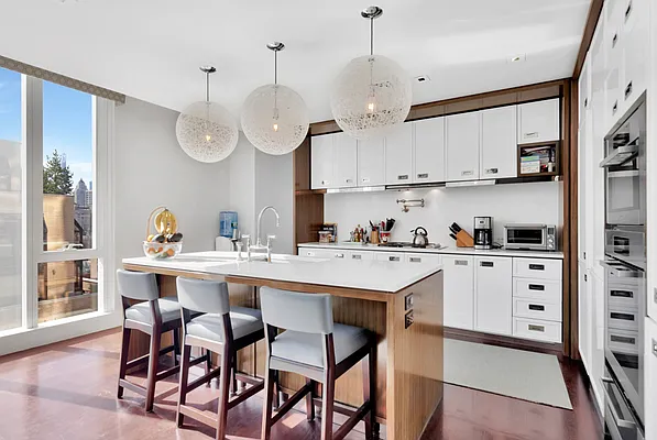 Rented by Compass | media 25