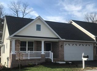 489 Hickory Grove Cir, Harrisonburg, VA 22801