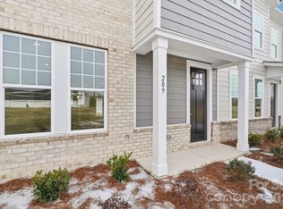 203 Vanguard Ln #14, Cramerton, NC 28032