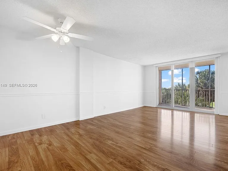 250 Jacaranda Dr #508 — Photo 25