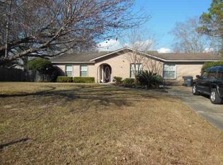 4036 Crestwood Ct, Gautier, MS 39553