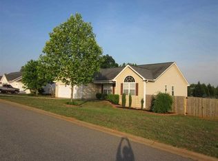 325 Fisher Lake Rd, Lyman, SC 29365