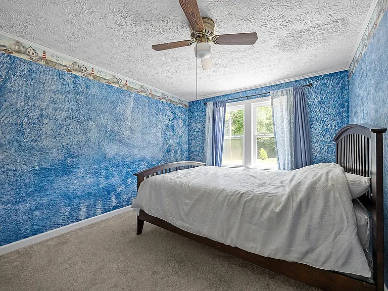 290 Thomas Cash Rd — Photo 10