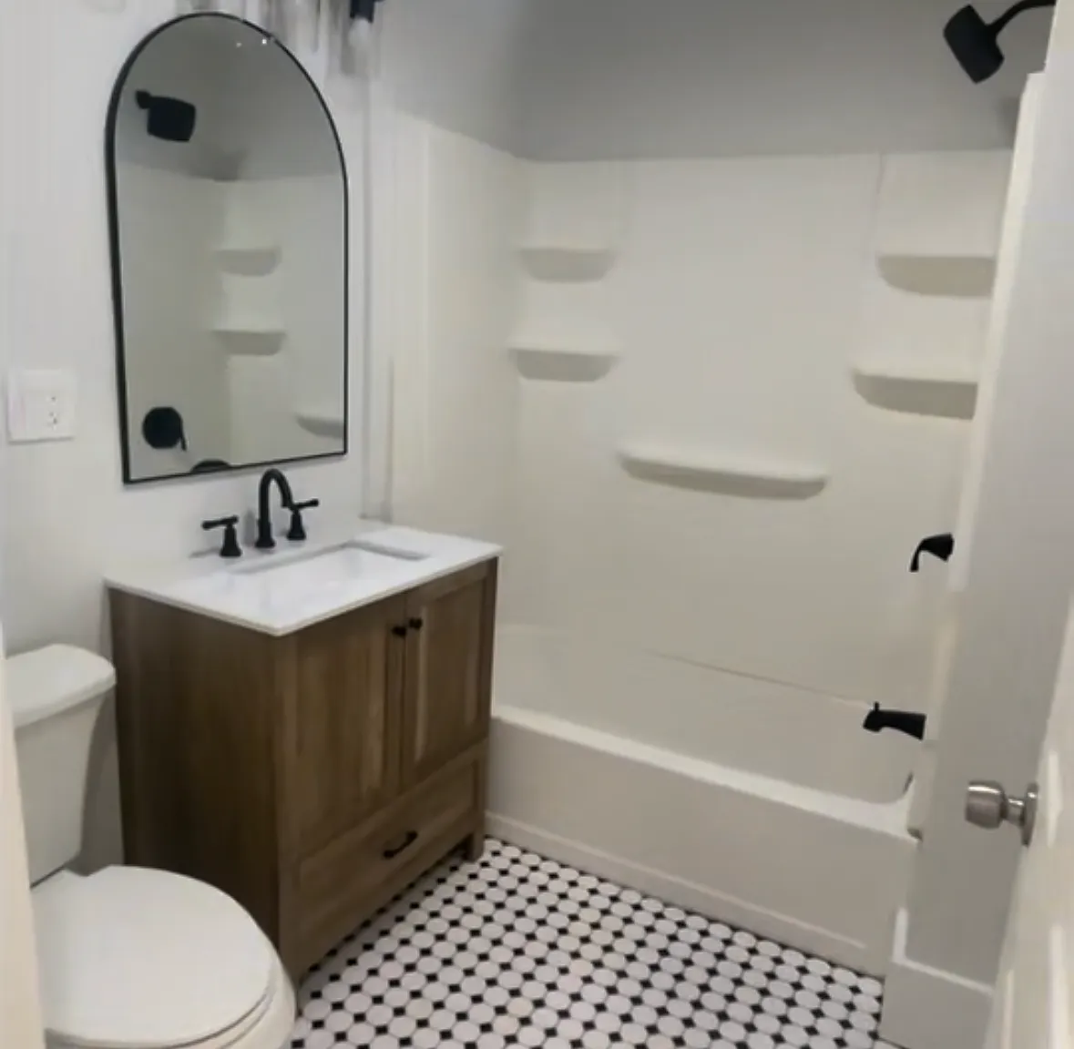 1 bed, $1,500 — Photo 4