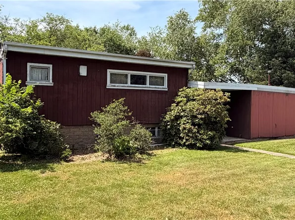 555 Bradys Ridge Rd, Beaver, PA 15009