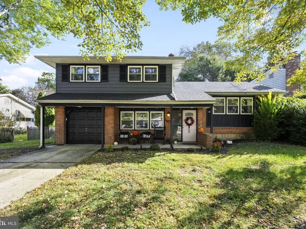 2637 Drayton Dr, Wilmington, DE 19808