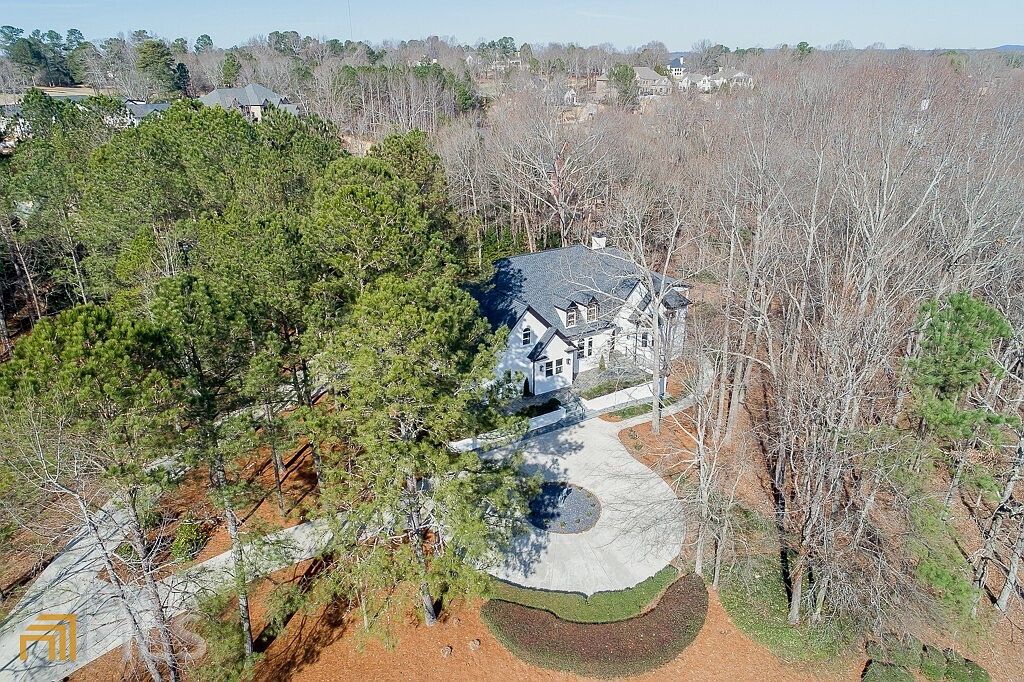 1860 Kathy Whitworth Dr