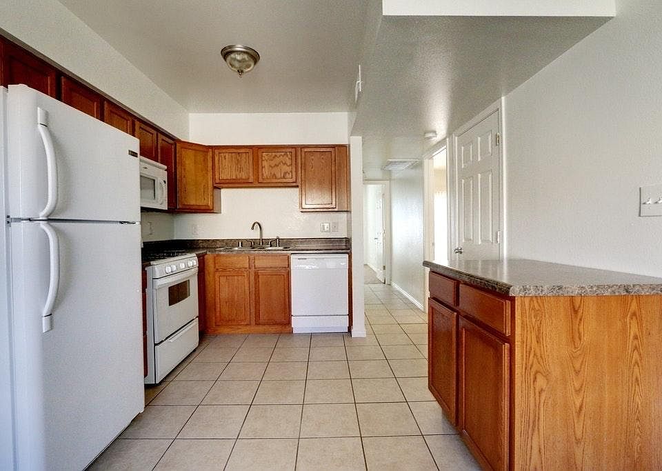 1st image of 1312 S Hardy Dr