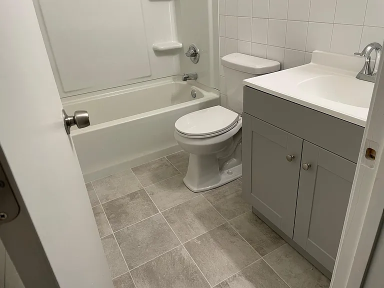 1532 Palmetto St #B — Photo 4