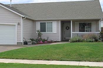 Single Level with front porch