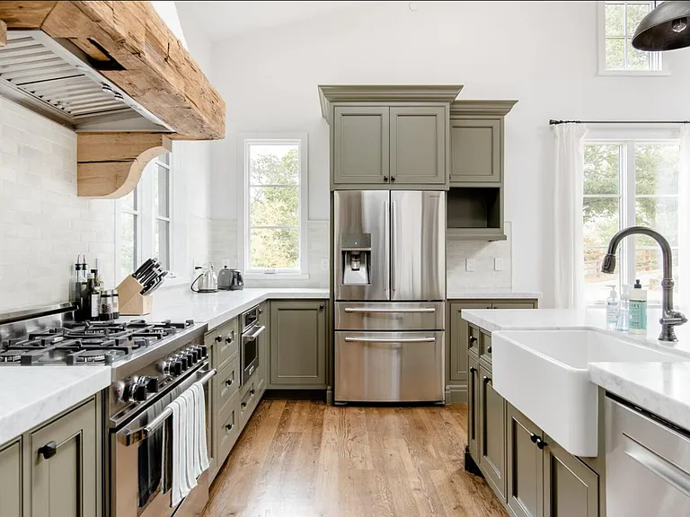 french fridge, 30" farm sink, and 5 burner bertazzoni Italian range invite you to enjoy cooking