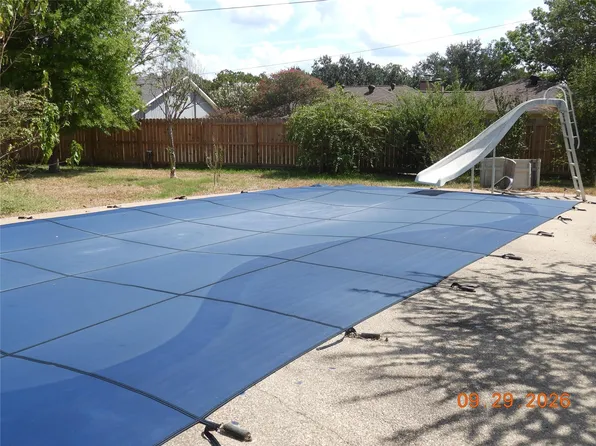 1021 Rose Cir, College Station, TX 77840