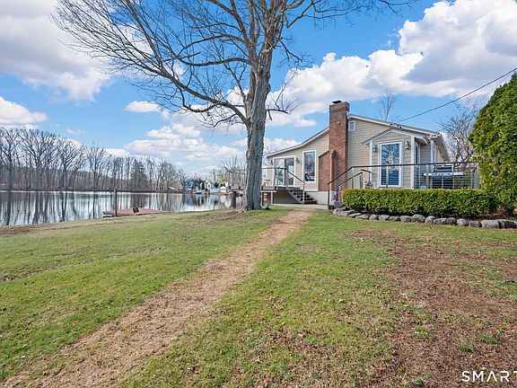 3rd image of 4 Martin Trail