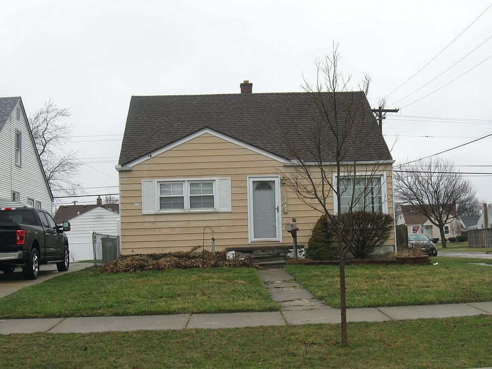 1st image of 13212 Superior St