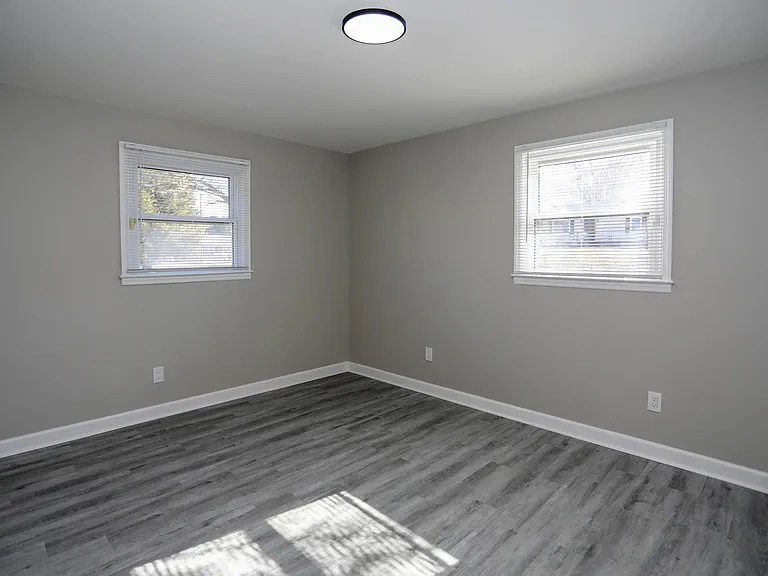 251 Anderson Dr — Photo 19