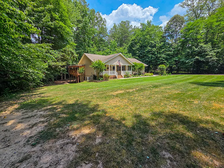 8401 Kennedy Dr — Photo 54