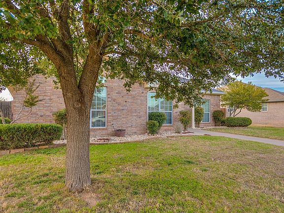 2nd image of 6009 Carrizo St
