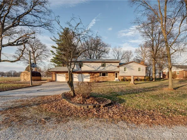 9887 Detling Rd, Ansonia, OH 45303