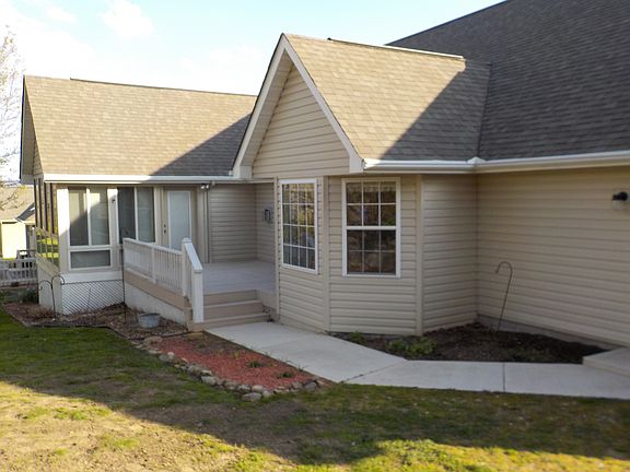 2nd image of 147 Cromwell Ln