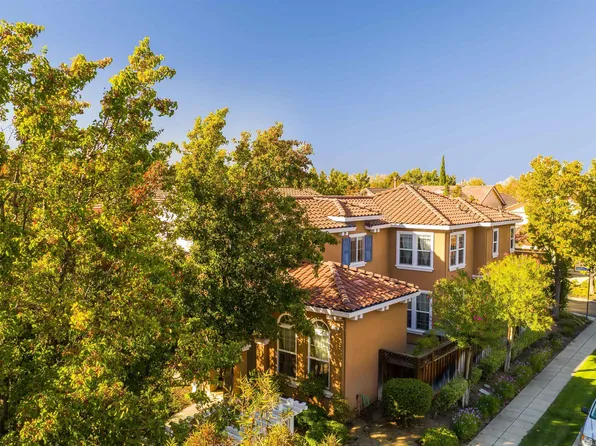 110 W Amistad Ln, Mountain House, CA 95391