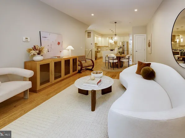 710 Kenyon St NW #1, Washington, DC 20010