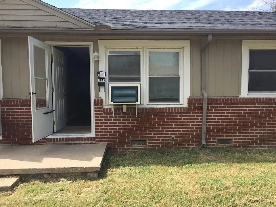 1615 E Tulsa St #1615