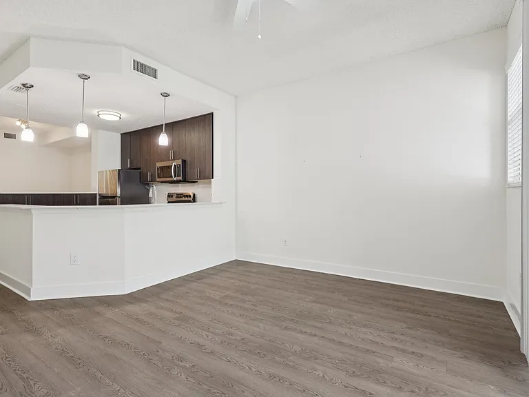 Windsor Castle Townhome Community — Photo 113