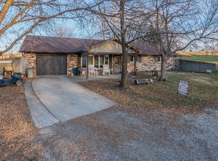 26196 Ridge Dr, Maryville, MO 64468
