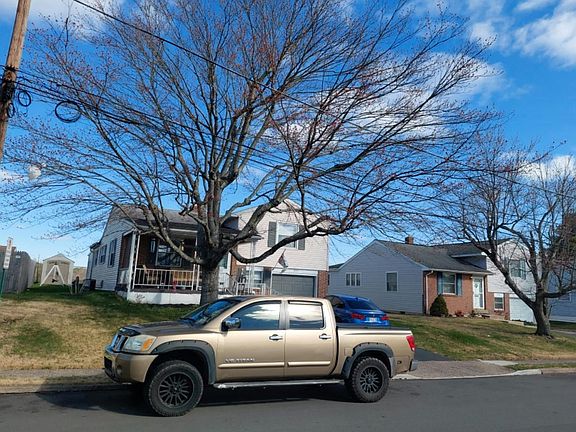 3rd image of 977 Von Steuben Dr