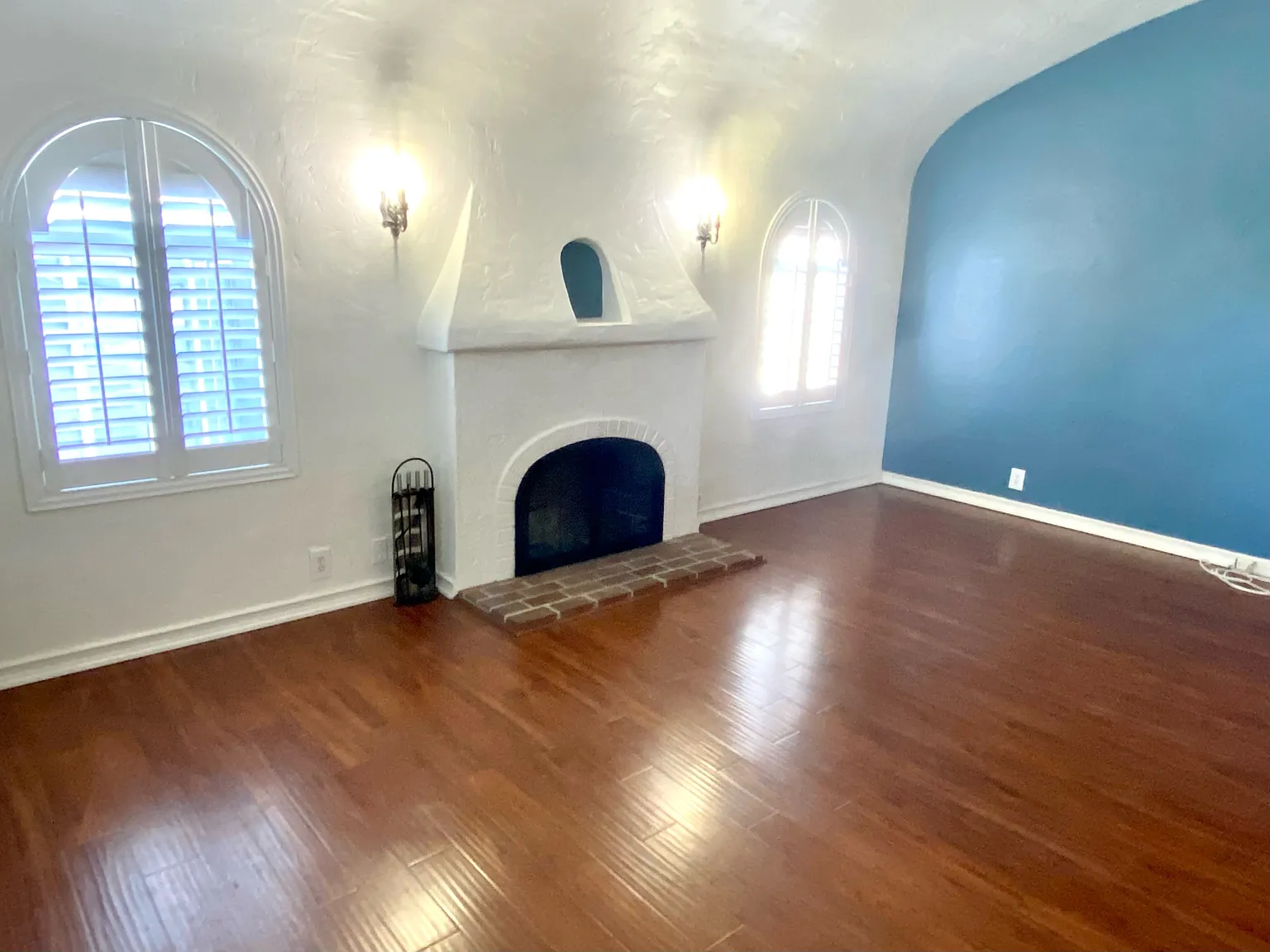 3 bed, 1285 sqft, $4,495 — Photo 3