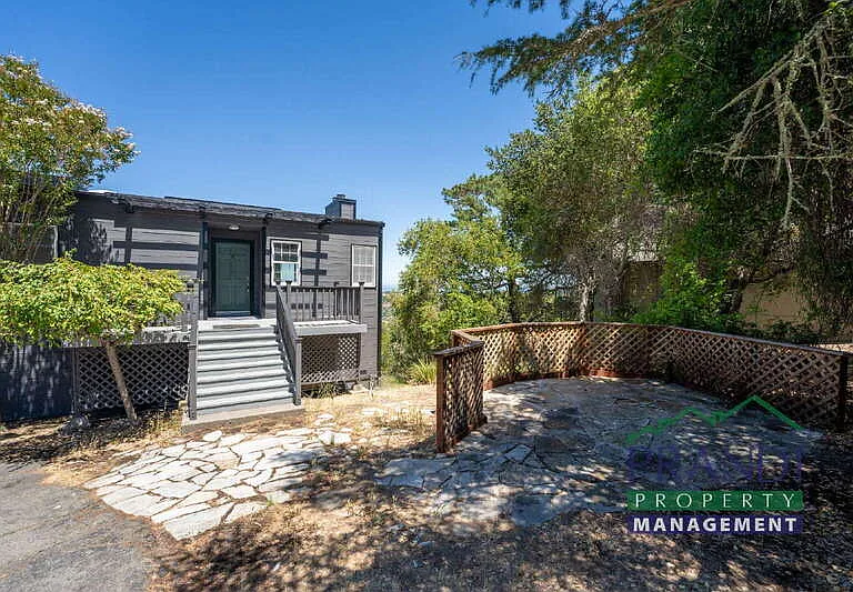 645 Fawn Dr — Photo 26