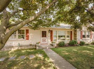 320 Clearview Rd, Hanover, PA 17331