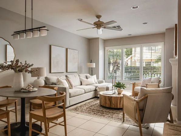 345 Kellogg Way APT 18, Goleta, CA 93117