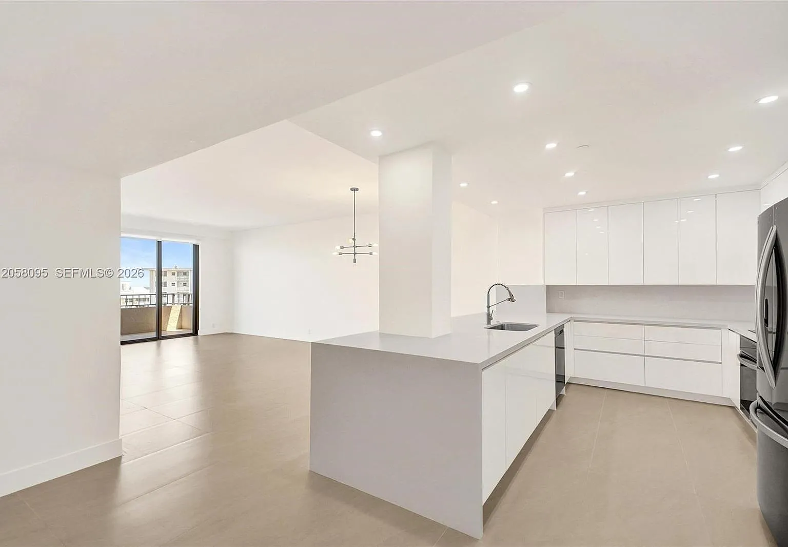 Key Colony No 2 Condo — Photo 4