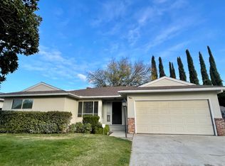 6094 N 6th St, Fresno, CA 93710