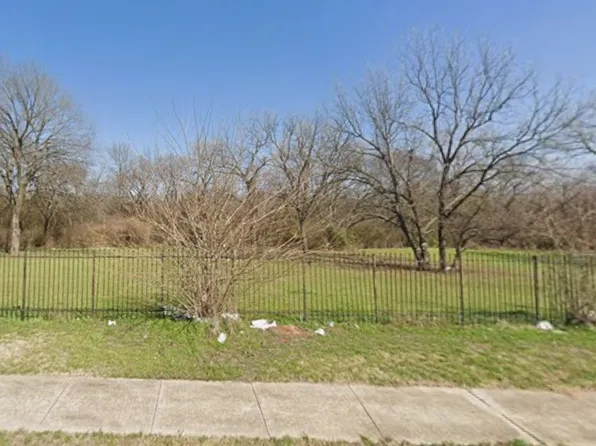 4610 Veterans Dr, Dallas, TX 75216