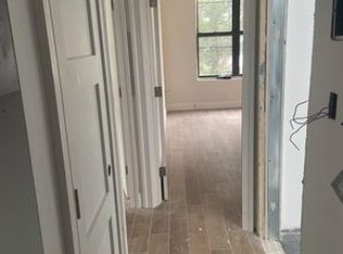 25-63 47th St #2R, Astoria, NY 11103