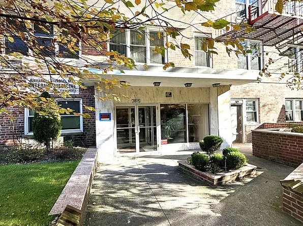 2815 Ocean Pkwy APT 3F, Brooklyn, NY 11235