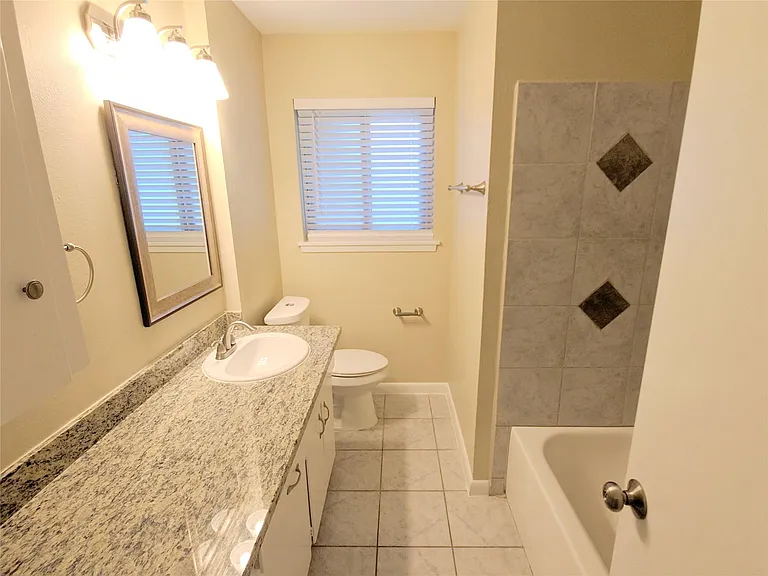 4805 Crepe Myrtle Ln — Photo 16