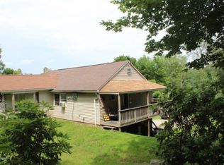 30 Gillow Ln, Prompton, PA 18456