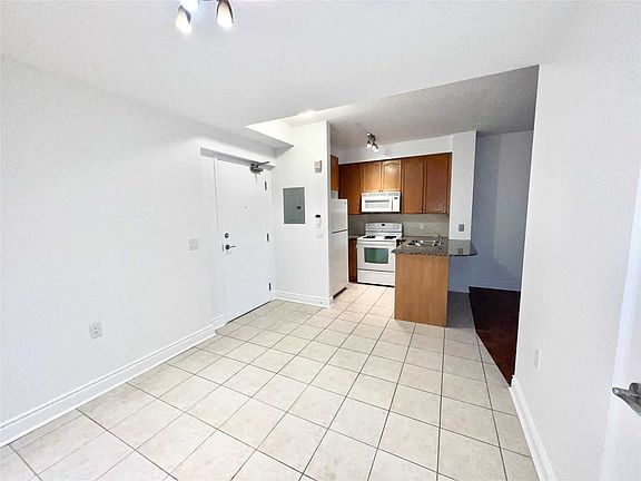 2nd image of 8201 Islington Ave #421