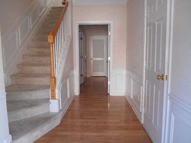 2nd image of 5150 Manerdale Dr SE